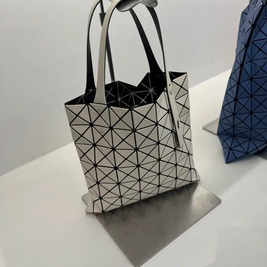 [BUNJANG] Issey Miyake Bao Bao Small Tote Bag / 새상품 정품 이세미야키 바오바오 스몰