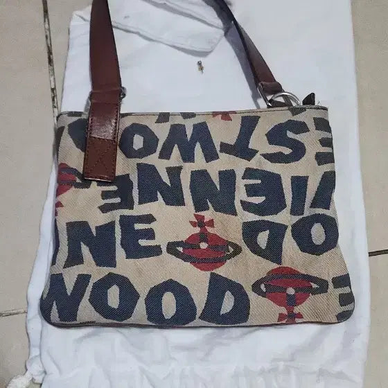 [BUNJANG] Vivienne Westwood Jacquard Crossbody Bag / 비비안웨스트우드 자가드 크로스백