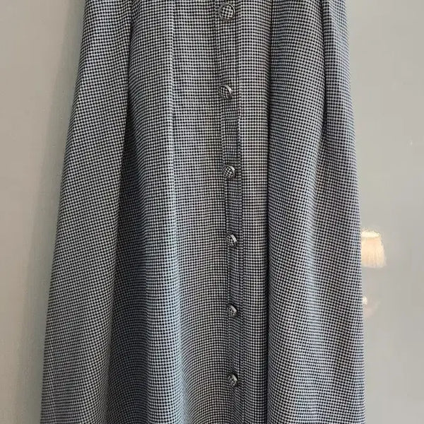 [BUNJANG] Check Pattern Button Long Skirt / 체크 무늬 버튼 롱 스커트