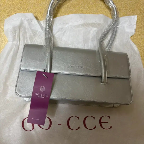[BUNJANG] Go CCE Silver Handbag / Go cce 핸드백