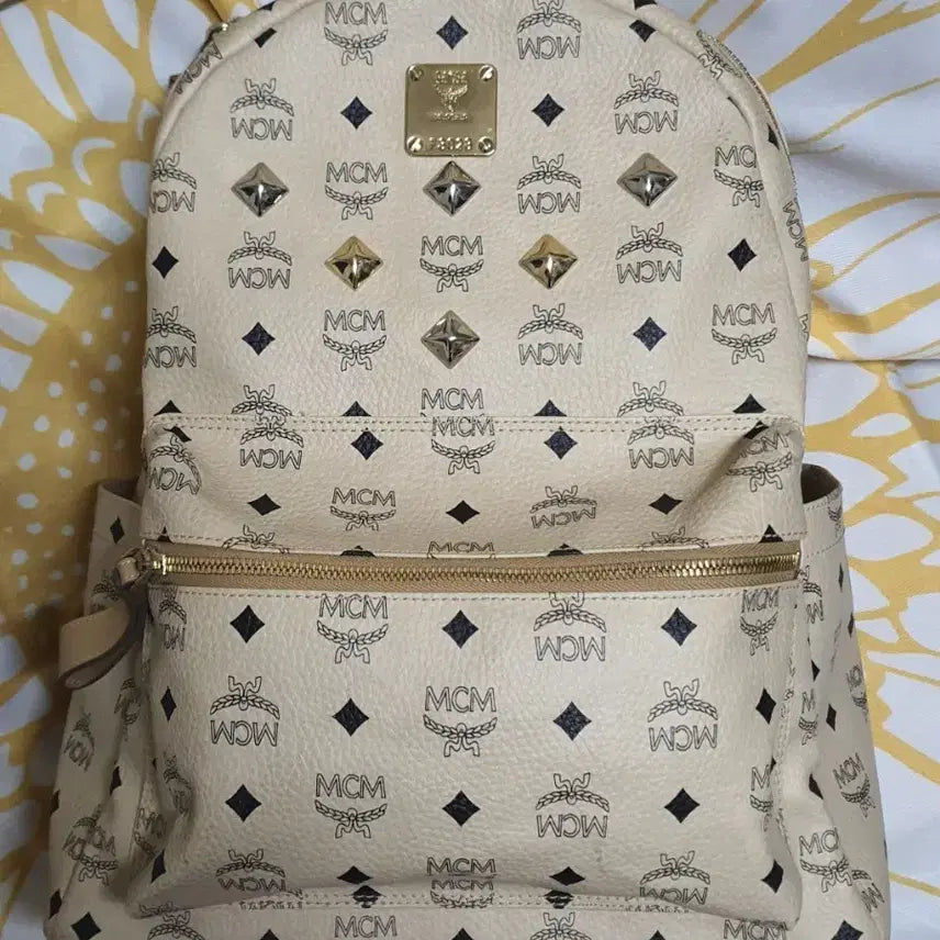 [BUNJANG] MCM Visetos Stark Backpack Beige / MCM 비세토스 스타크 백팩 베이지