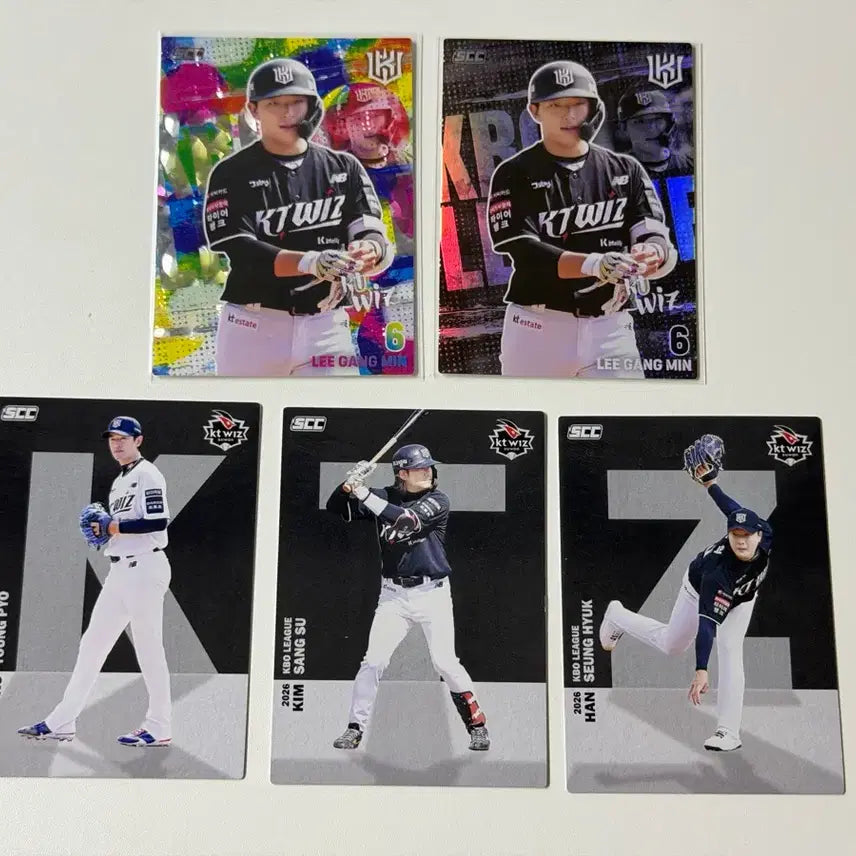 [BUNJANG] KT Wiz Lee Kang-min Holo Parallel Baseball Card Bundle Set / 일괄)kbo카드 크보카드 이강민 홀로패러렐 ktwiz 케이티위즈 2026