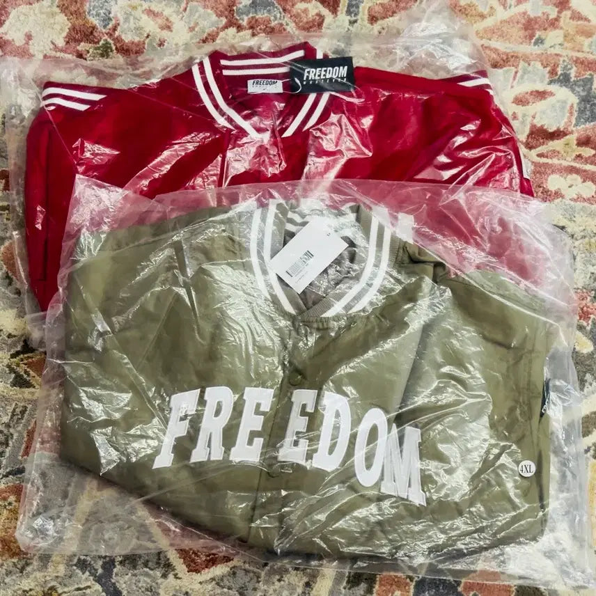 [BUNJANG] Freedom Freedom Whatever Logo Snap Varsity MA-1 Jacket Red/Khaki Size 4XL / [프리덤] 전면 로고 스냅 바시티 MA-1 자켓 레드/카키 4XL 신품