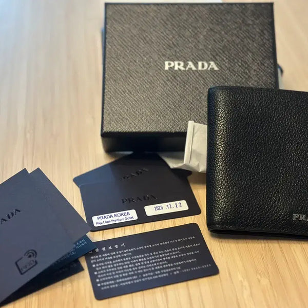 [BUNJANG] Prada VITELLO GRAIN Bi-fold Wallet Black / 프라다 남성 비텔로 그레인 반지갑 블랙 정품 / 풀구성
