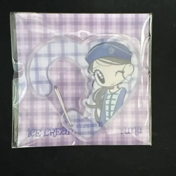 [BUNJANG] ITZY Yuna Ice Cream Carabiner Photocard Holder / 유나 아이스크림 카라비너 판매