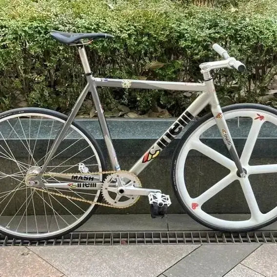 [BUNJANG] Cinelli Bolt M Size Complete Bicycle / 치넬리 볼트 m사이즈 완차구성 판매 대차X