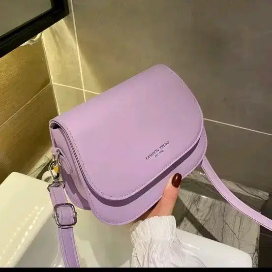 [BUNJANG] Soft Leather Modern Lavender Small Crossbody/Shoulder Bag / 부드러운 가죽 모던한 라벤더 컬러 소형 크로스/숄더백 (새상품)