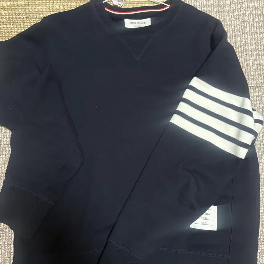 [BUNJANG] Thom Browne Diagonal Stripe Sweatshirt Navy Size 3 / 톰브라운 사선완장 맨투맨 네이비3