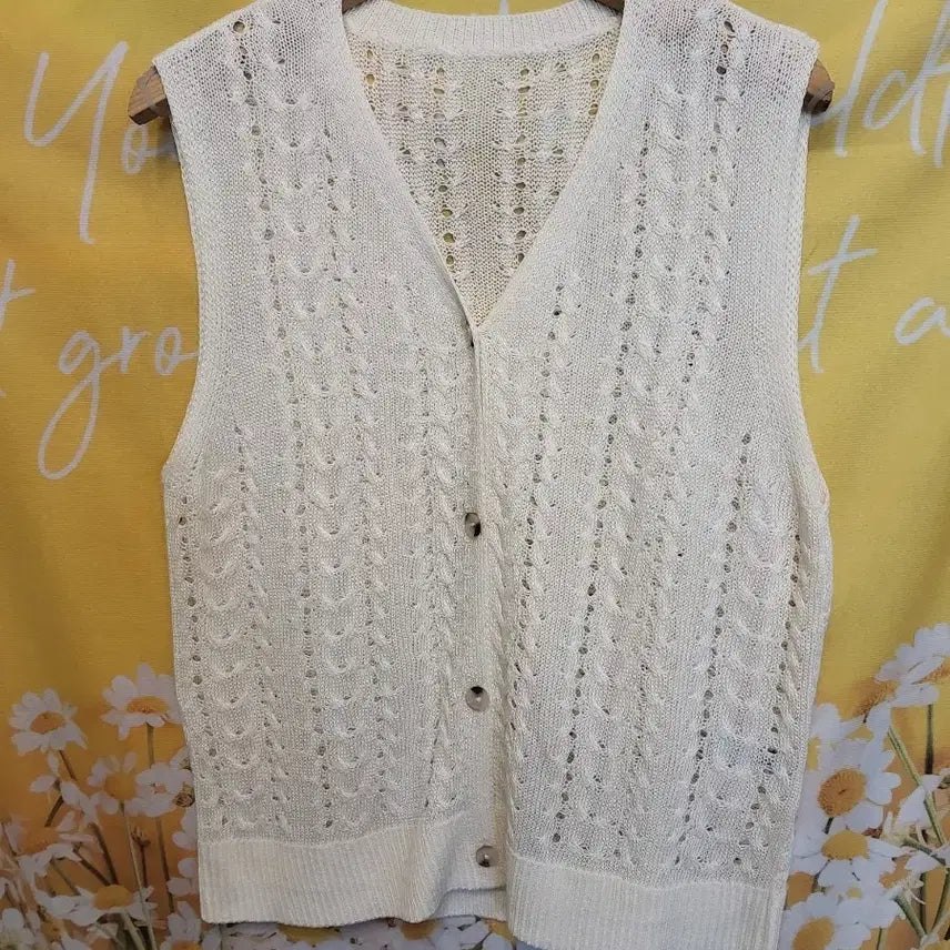 [BUNJANG] BYBRIDG:IT 2025 Knit Vest Ivory Size 66 / 66M]      BYBRIDG:IT 2025 니트 조끼 아이보리색
