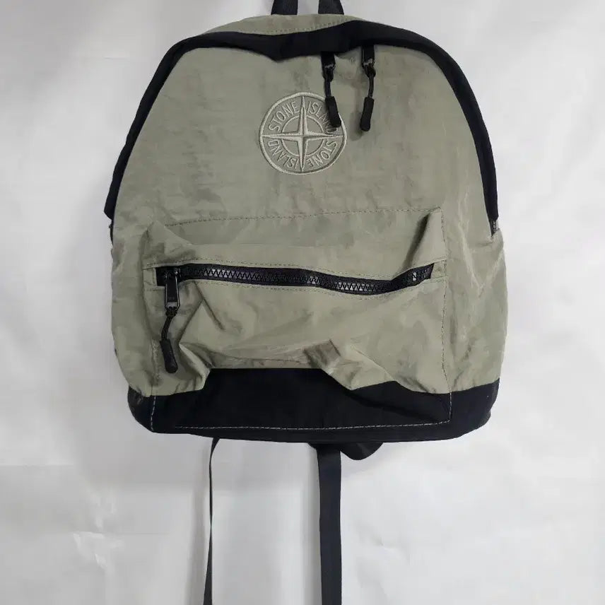 [BUNJANG] Stone Island Nylon Metal Backpack Khaki/Black / 스톤아일랜드 백팩 카키/블랙 중 싸이즈