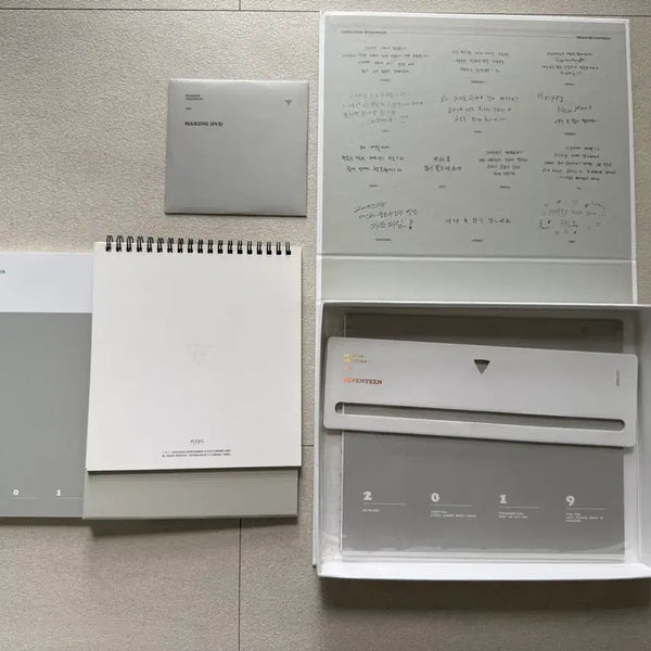 [BUNJANG] Seventeen 2019 Season's Greetings / 세븐틴 2019 시즌그리팅