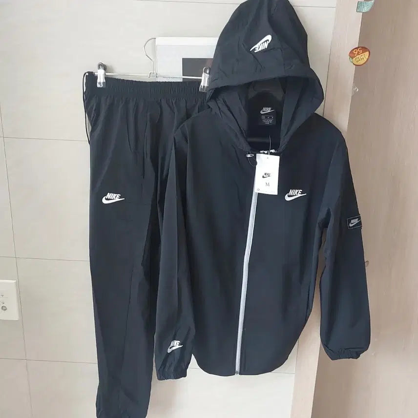 [BUNJANG] Nike Windbreaker Cooling Set Black M / 나이키 바람막이 냉감 세트 블랙 M 새상품