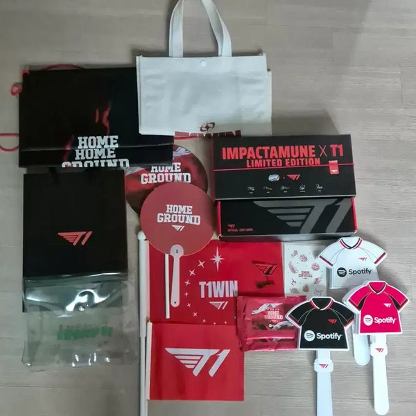 [BUNJANG] T1 Homeground Merchandise Bundle / 티원홈그라운드 굿즈 일괄 T1 응원팔찌 쇼핑백 응원도구 등