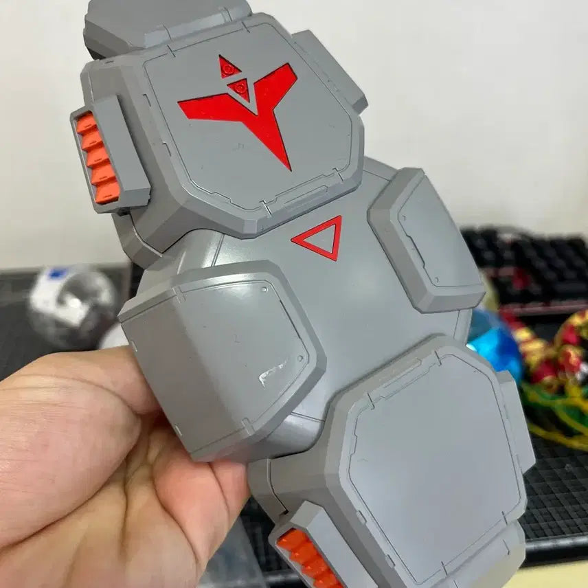 [BUNJANG] Gundam Sentinel Sazabi Shield / 건담센티넬 (솔로몬) 사이사리스 방패