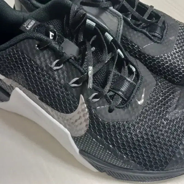 [BUNJANG] Nike Metcon 7 Weightlifting Shoes / 나이키 메트콘 7 역도화 헬스화 CZ8280-010 //255