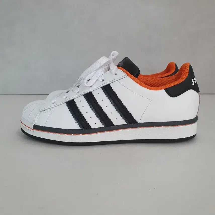 [BUNJANG] Adidas Superstar Streetball Sneakers (230mm) / 아아디다스 슈퍼스타 스트릿볼 (230)