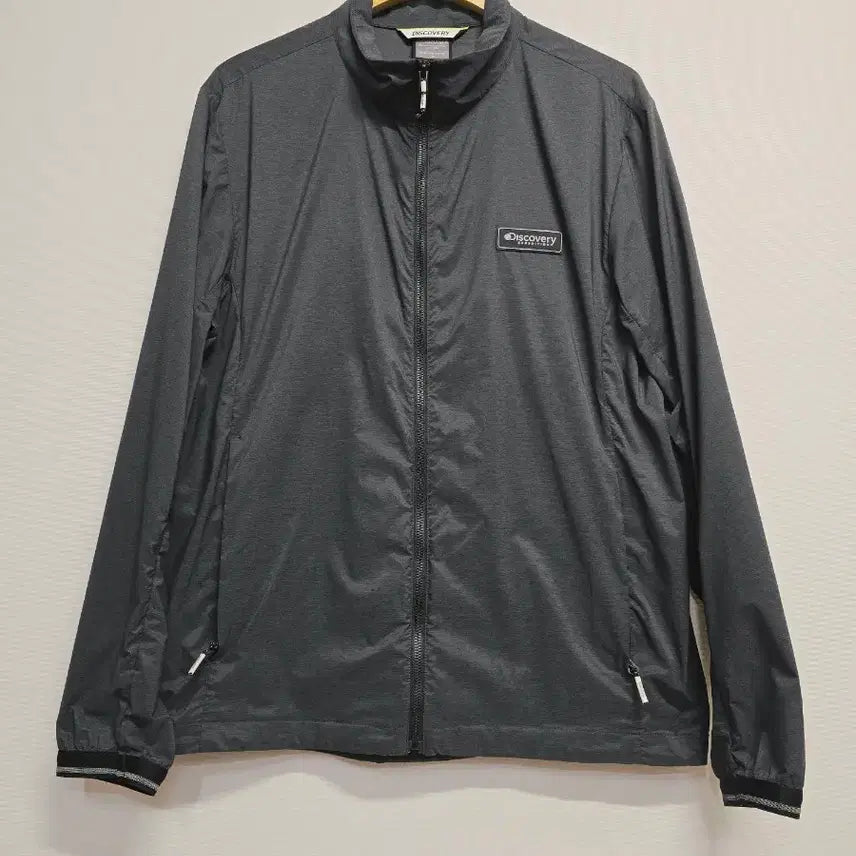 [BUNJANG] Discovery Lightweight Windbreaker Jacket Size 100 / 디스커버리 경량 바람막이 자켓 100