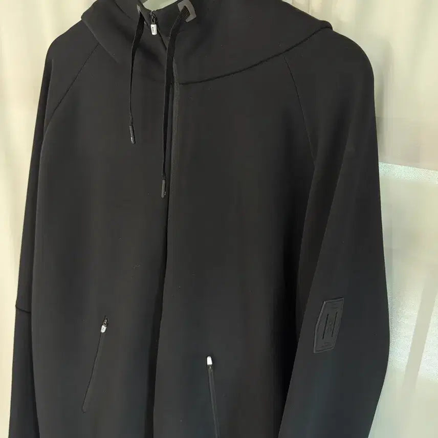 [BUNJANG] On Running Zip-Up Hoodie Jacket / On Running 온 러닝 후드 집업 자켓