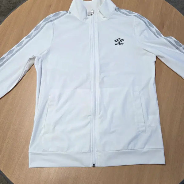 [BUNJANG] Umbro Women's Cool Zip-Up Jacket Size 85 / 엄브로 냉감 집업자켓 여성85