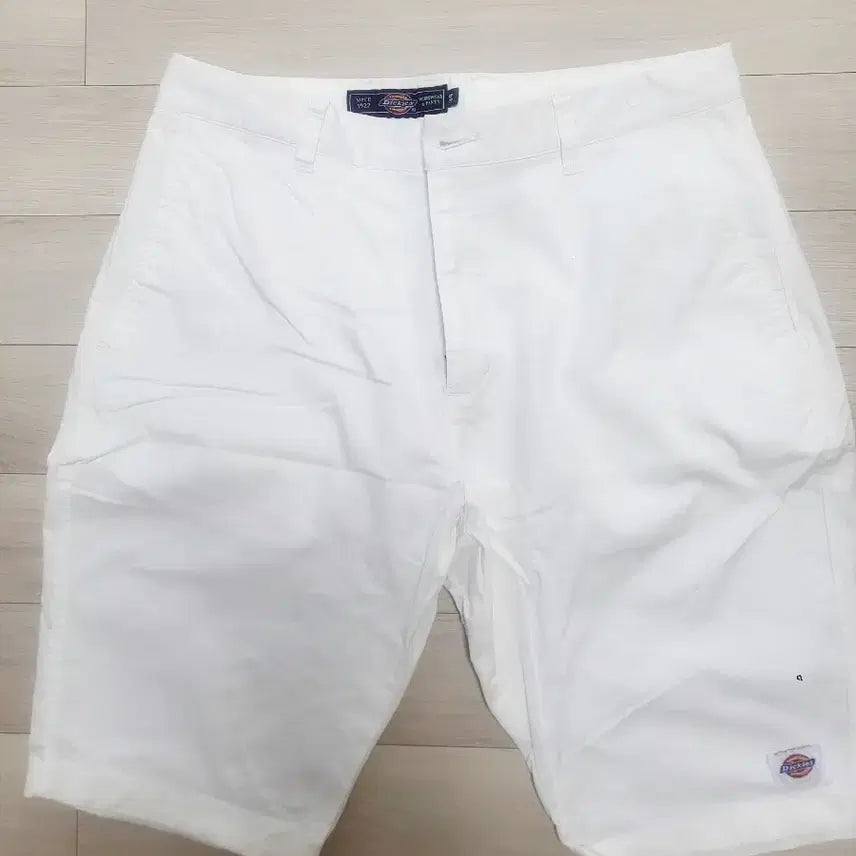 [BUNJANG] Dickies White Shorts (33-34) / 디키즈 반바지 화이트33~34