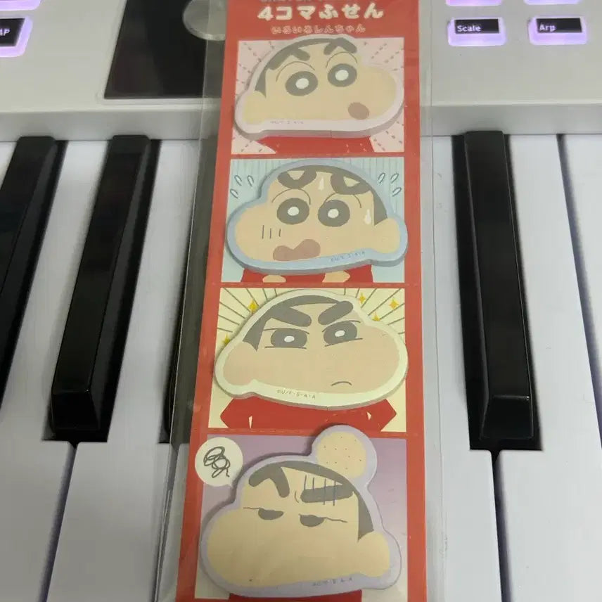[BUNJANG] Crayon Shin-chan 4-Panel Comic Memo Pad / 짱구 4컷 만화 메모지