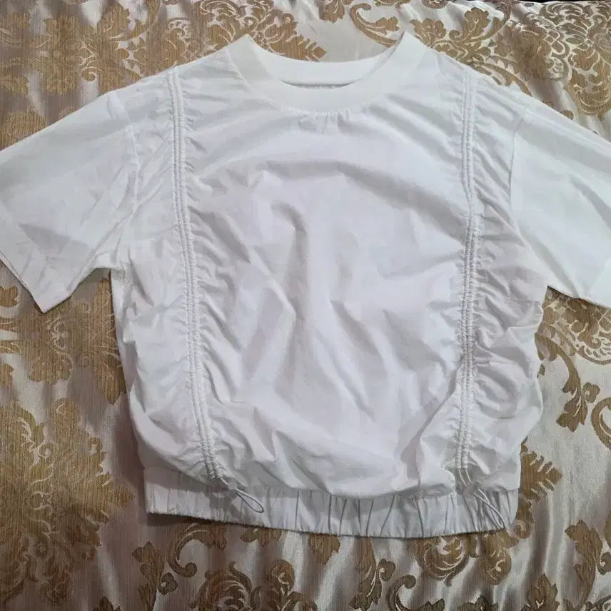 [BUNJANG] 8seconds White Shirring Short-Sleeve T-shirt / 에잇세컨즈화이트 셔링 반팔 티셔츠