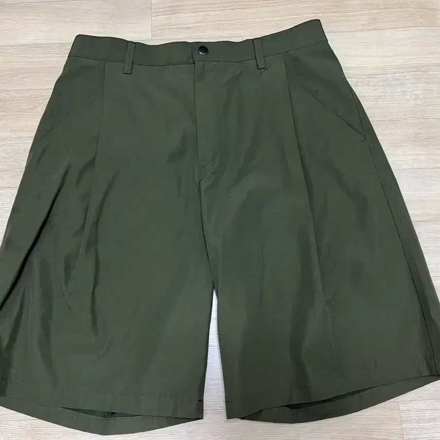 [BUNJANG] BEAKER Khaki 82 Shorts / BEAKER 비이커 원턱 숏팬츠 82