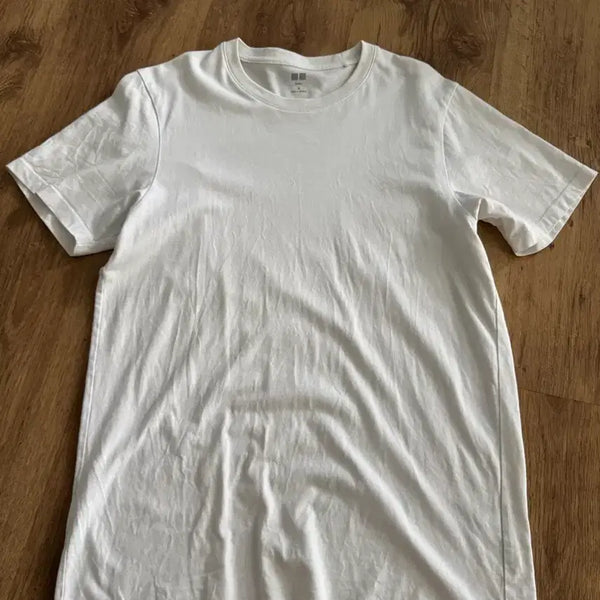 [BUNJANG] Uniqlo White T-Shirt (M) / 유니클로  흰색 반팔 m