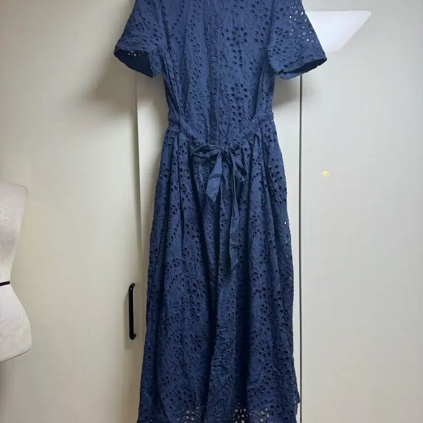 [BUNJANG] Lamoda Lace Punch Wrap Dress Navy / Lamoda 라모다 레이스 펀칭  랩 원피스