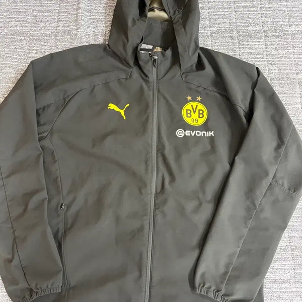 [BUNJANG] Dortmund Rain Jacket Softshell Training Windbreaker / (L) 도르트문트 바람막이 레인자켓 레인쉘 소프트쉴 트레이닝