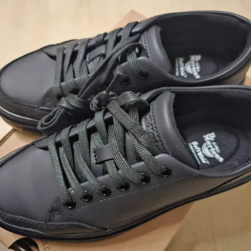 [BUNJANG] Dr. Martens Brookline 6 Eye Leather Boots Black / 닥터마틴 브루클라인 6 아이 레더 블랙 230