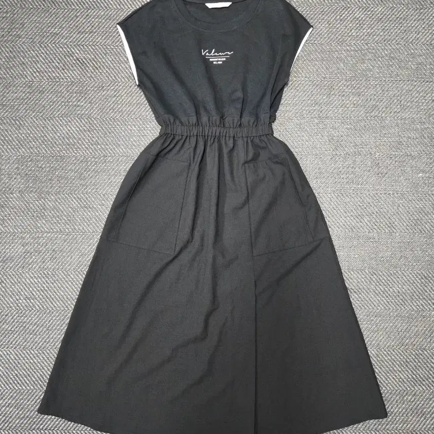 [BUNJANG] VOV 24SS Sleeveless Dress with Waist Banding / 보브 24ss 민소매원피스 허리밴딩원피스