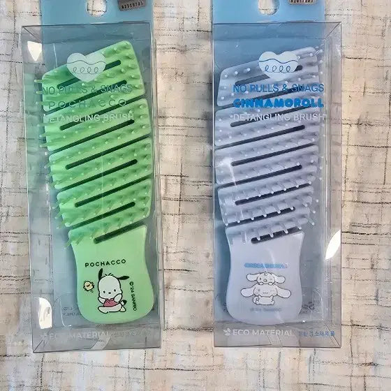 [BUNJANG] Pochacco & Cinnamoroll Tangling Brush / 포차코 시나모롤 탱글링 브러쉬 빗