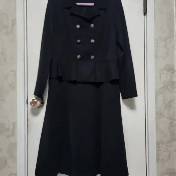 [BUNJANG] Rona Piah Black Double-Button Frill Detail Dress / 로나피아 원피스 66