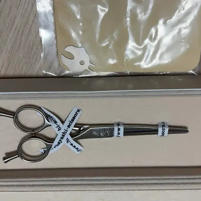 [BUNJANG] HAYASHI Genuine Curved Barber Scissors / 하야시 커브가위 정품 판매 (85만원 구매 / 상태 최상)