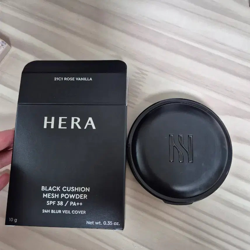 [BUNJANG] Hera Black Cushion Mesh Powder SPF50+ PA+++ 21C Rose Vanilla / 헤라 블랙 쿠션 메쉬 파우더 21c 로즈바닐라