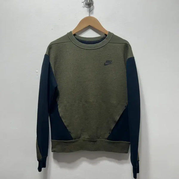 [BUNJANG] Nike Crewneck Sweatshirt Khaki Black S / 나이키 맨투맨 카키 블랙 S