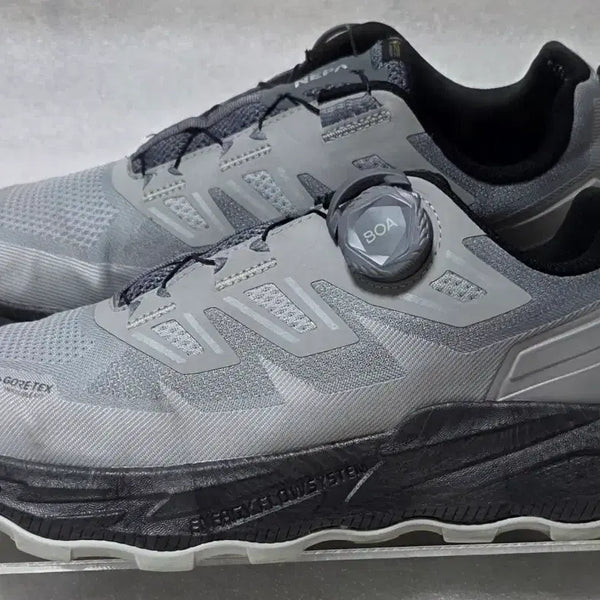 [BUNJANG] NEPA Gore-Tex Men's Lightweight Hiking Shoes with BOA Dial - 270 / 네파 NEPA 고어텍스 경등산화 트레킹화 BOA다이얼 남성용 270