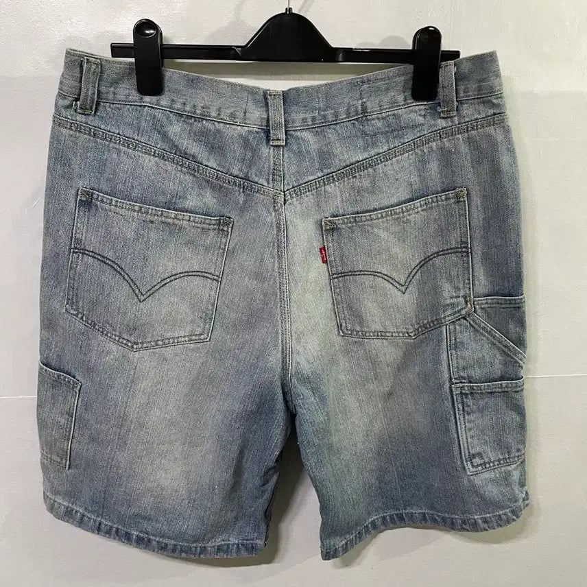 [BUNJANG] Levi's Carpenter Relaxed Fit Denim Shorts Washed Blue W32 / 리바이스 카펜터 연청 데님 반바지 W32 워크팬츠