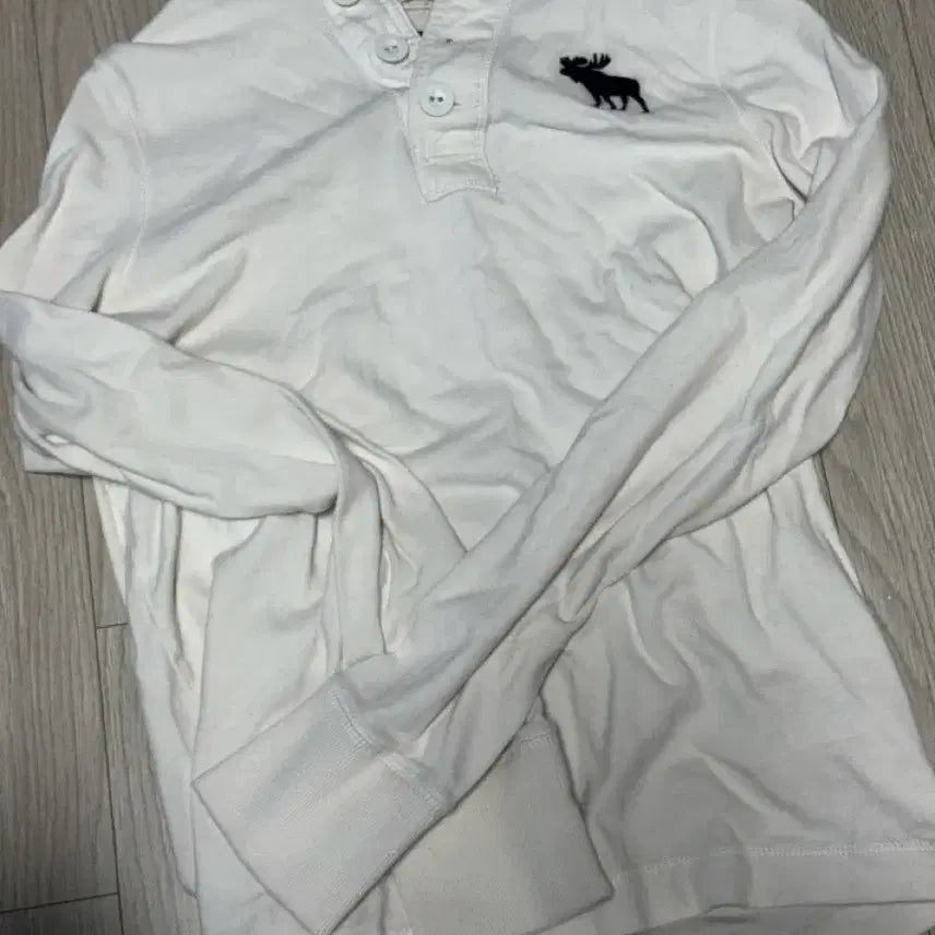 [BUNJANG] Abercrombie & Fitch Henry Neck Long Sleeve White / 아베크롬비 헨리넥 롱슬리브