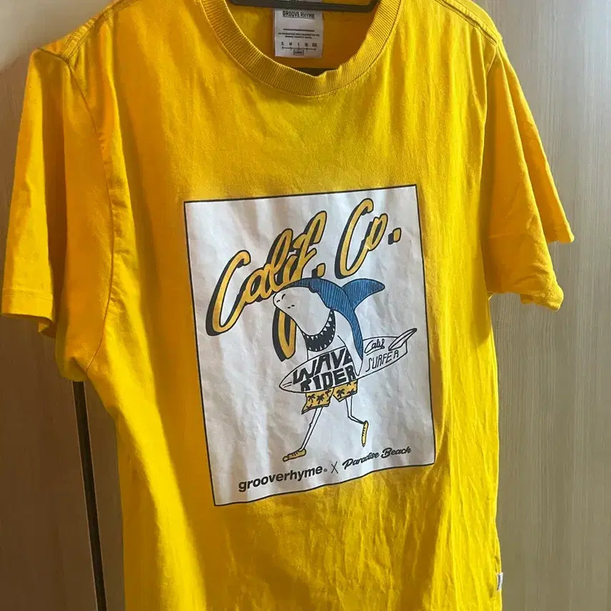[BUNJANG] Groove Rime Shark Short Sleeve T-Shirt L Yellow / 그루브라임 Shark 반팔 L 옐로우