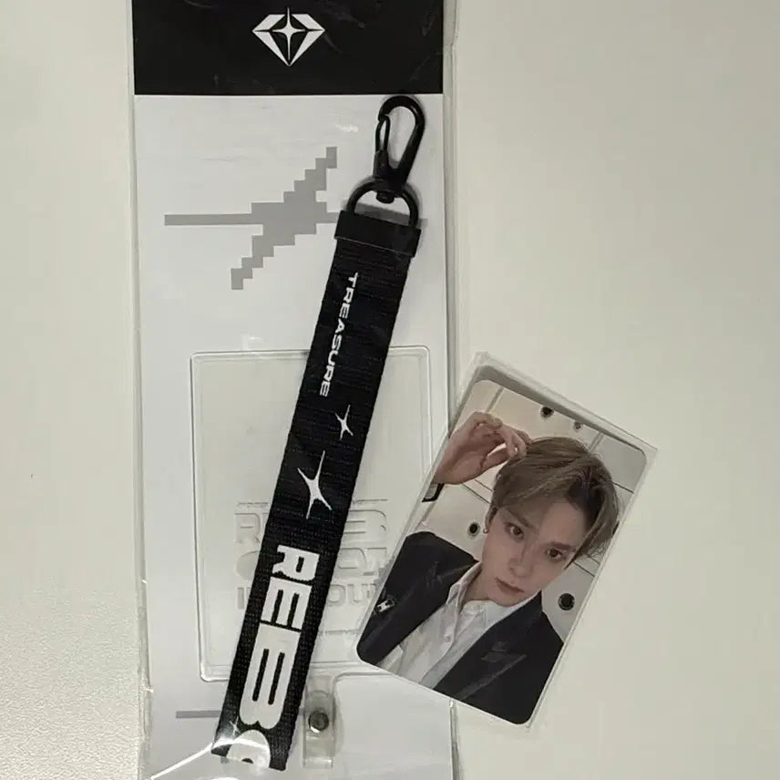 [BUNJANG] TREASURE Asahi Rosé Jikyu Jeongwoo Haruto Jiyong Yoshinori Junkyu Jaehyuk Doyoung Jeonghwan Strap / 리부트 아사히 스트랩 현석 지훈 요시 준규 재혁 도영 하루토 정환