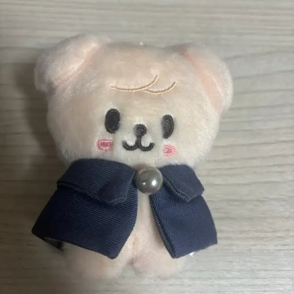 [BUNJANG] Stray Kids Magic School Seungmin Doll / 스키주 매직스쿨 승민이 인형