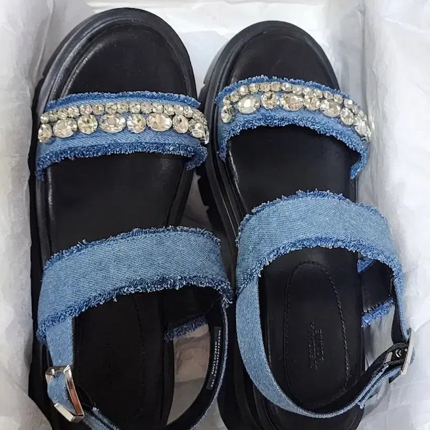 [BUNJANG] SUECOMMA BONNIE Denim Cubic Sandals (250) / 슈콤마보니 데님 큐빅샌들 250