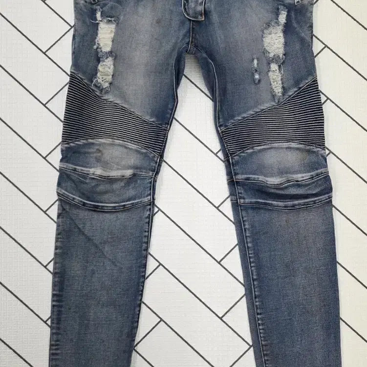 [BUNJANG] Balmain Biker Jeans Dirty Wash Size 34 / [정품] 발망 바이커진 더티 청바지. 싸이즈 34