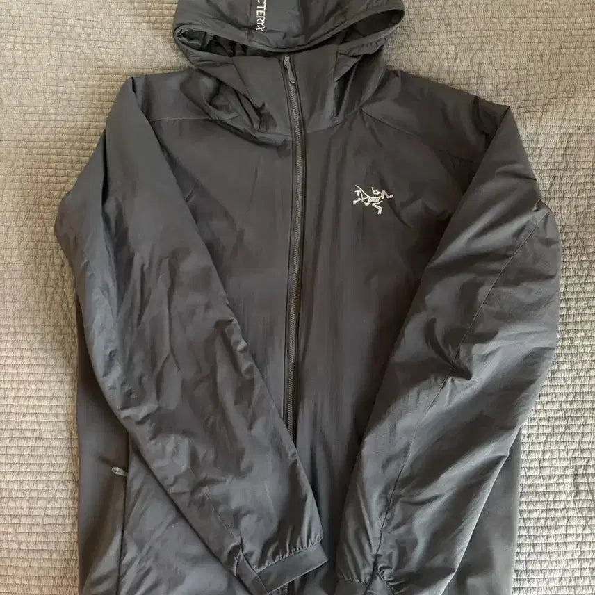 [BUNJANG] Arc'teryx Atom Hoodie Black L / 아크테릭스 아톰 후디 블랙 L