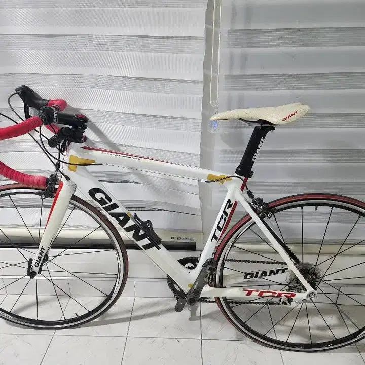 [BUNJANG] Giant TCR Full Carbon Road Bike 105 Mechanical / 자이언트 tcr 풀카본 로드 자전거 105기계식