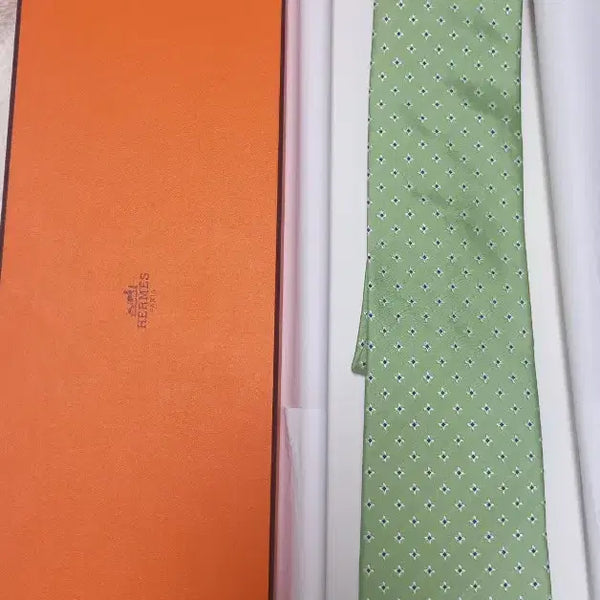 [BUNJANG] Hermès Silk H Pattern Necktie Pastel Green / [정품]에르메스 넥타이 미사용