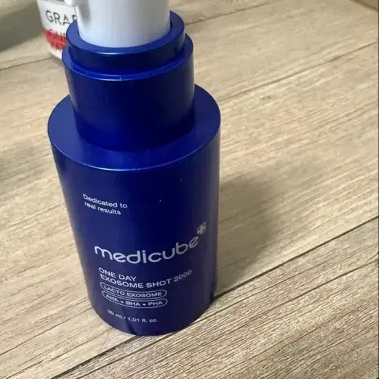 [BUNJANG] Medi-Cube One-Day Exosome Shot 2000 Pore Zero Essence 30ml / 메디큐브 원데이 엑소좀 샷 2000 모공제로