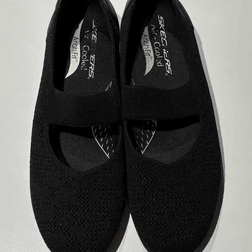 [BUNJANG] Skechers Arch Fit Flat Shoes / 스케처스 아치핏 플랫슈즈